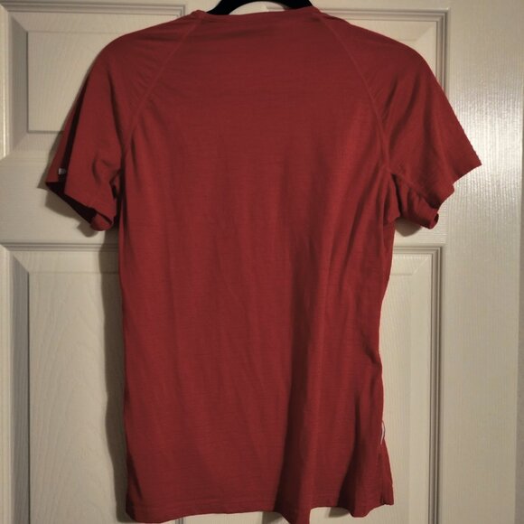 IceBreaker Red Short Sleeve Shirt size Large - Picture 3 of 3